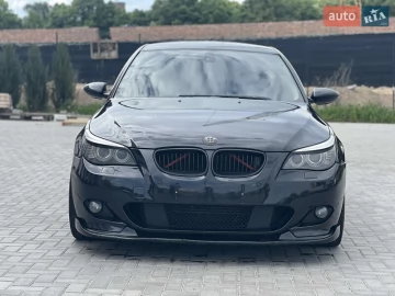 Авто BMW 5 Series 2003 № 7699498