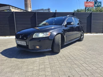 Авто Volvo V50 2008 № 7699763