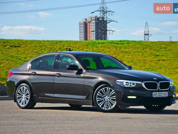 Авто BMW 5 Series 2019 № 7699916