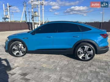 Авто Audi E-Tron Sportback 2020 № 7699927