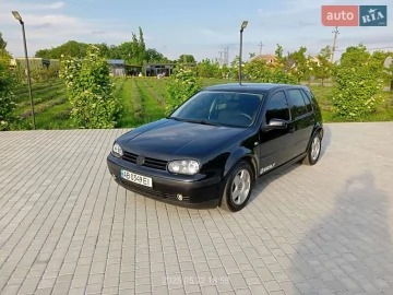Авто Volkswagen Golf 2000 № 7699977