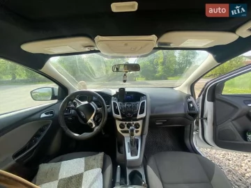 Авто Ford Focus 2014 № 7700018