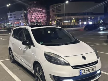 Авто Renault Grand Scenic 2012 № 7700099