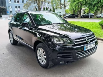 Авто Volkswagen Touareg 2013 № 7700229