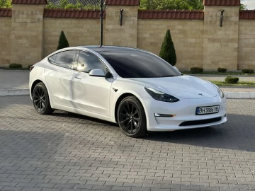 Авто Tesla Model 3 2022 № 7700244