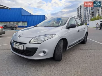 Авто Renault Megane 2011 № 7700342