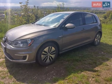 Авто Volkswagen E-Golf 2015 № 7700545