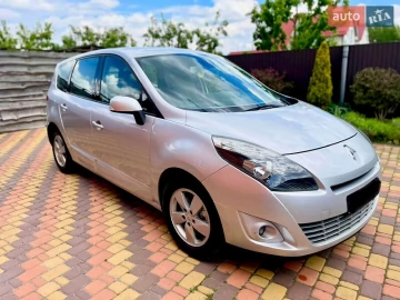 Авто Renault Grand Scenic 2011 № 7700622