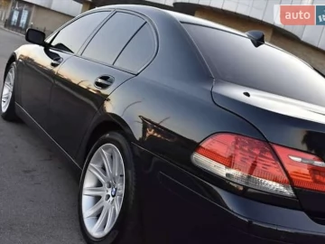 Авто BMW 7 Series 2007 № 7700625