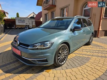 Авто Volkswagen Golf 2020 № 7700628