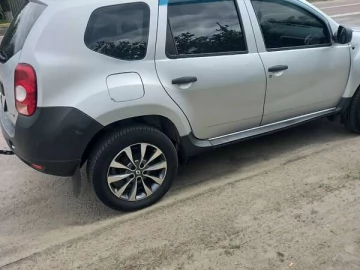 Авто Renault Duster 2011 № 7700672