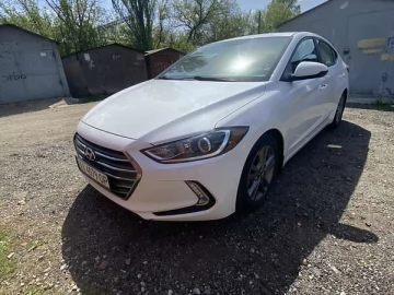 Авто Hyundai Elantra 2018 № 7700884