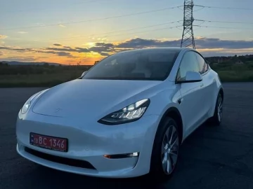 Авто Tesla Model Y 2022 № 7700924