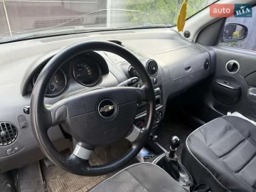 Авто Chevrolet Aveo 2006 № 7700947