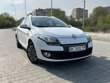 Авто Renault Megane 2013 № 7701004