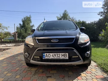 Авто Ford Kuga 2012 № 7701035