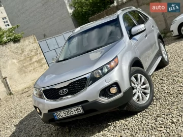 Авто KIA Sorento 2012 № 7701064