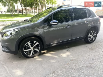 Авто Peugeot 2008 2018 № 7701080