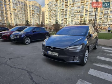 Авто Tesla Model X 2017 № 7701095