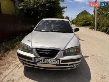 Авто Hyundai Elantra 2004 № 7701146