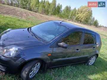 Авто Ford Fiesta 2006 № 7701150