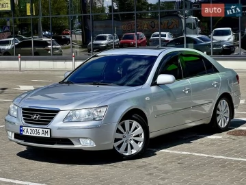 Авто Hyundai Sonata 2009 № 7701180