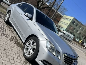Авто Mercedes E-Class 2011 № 7701217