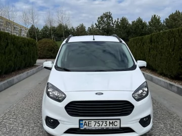 Авто Ford Tourneo Courier 2019 № 7701224