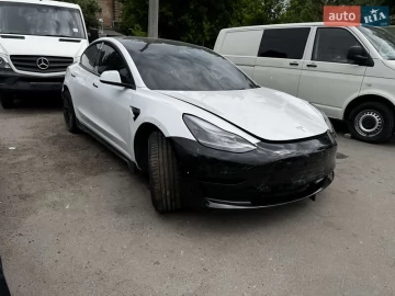 Авто Tesla Model 3 2021 № 7701250
