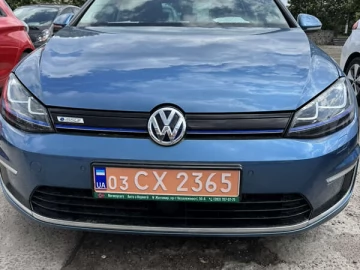 Авто Volkswagen E-Golf 2015 № 7701605