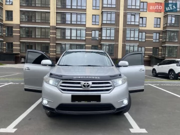 Авто Toyota Highlander 2010 № 7701644