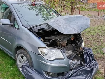 Авто Volkswagen Touran 2007 № 7701751