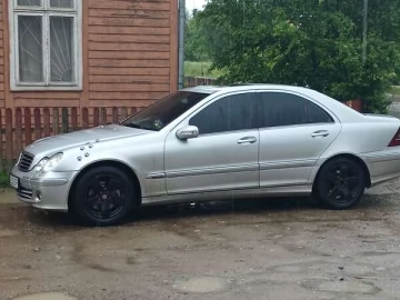 Авто Mercedes C-Class 2005 № 7702021