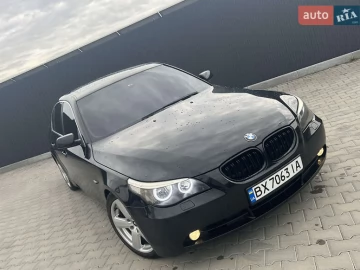 Авто BMW 5 Series 2003 № 7702109