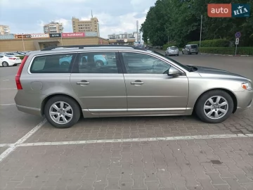 Авто Volvo V70 2011 № 7702128