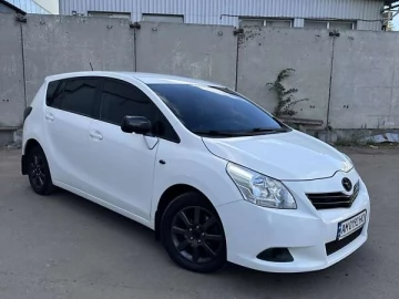 Авто Toyota Verso 2011 № 7702133