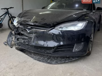 Авто Tesla Model S 2016 № 7702152