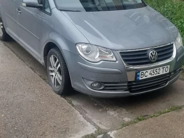 Авто Volkswagen Touran 2008 № 7702223
