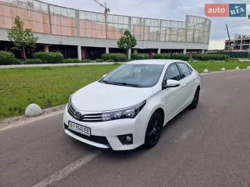 Авто Toyota Corolla 2013 № 7702285