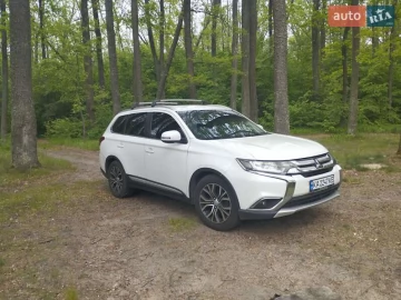 Авто Mitsubishi Outlander 2017 № 7702334