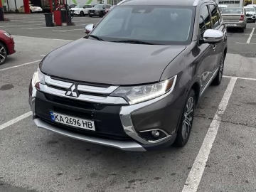 Авто Mitsubishi Outlander 2017 № 7702375