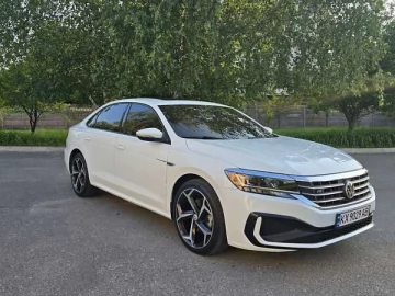Авто Volkswagen Passat 2020 № 7702389