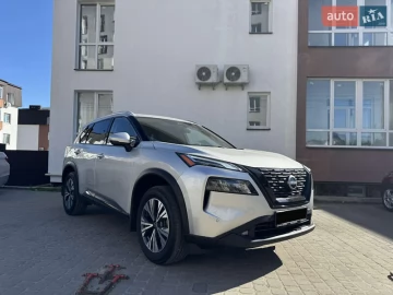 Авто Nissan Rogue 2021 № 7702404