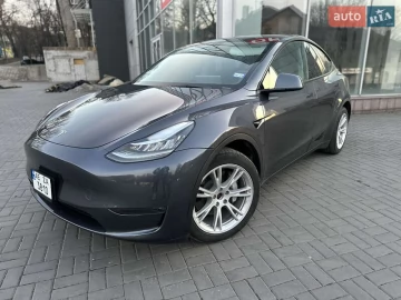 Авто Tesla Model Y 2023 № 7702671