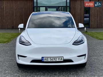 Авто Tesla Model Y 2023 № 7702698