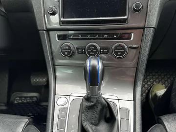 Авто Volkswagen E-Golf 2016 № 7702799