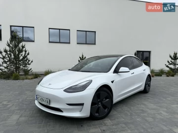 Авто Tesla Model 3 2021 № 7702855