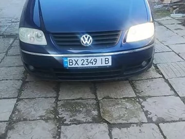 Авто Volkswagen Touran 2004 № 7703105