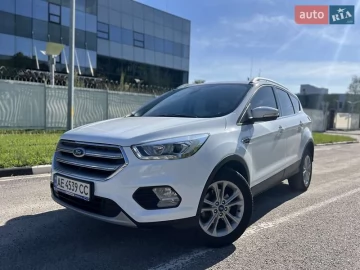 Авто Ford Kuga 2019 № 7703188