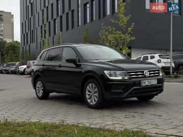 Авто Volkswagen Tiguan 2021 № 7703356